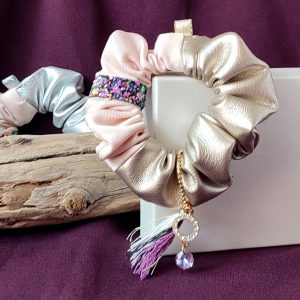🇫🇷 Mermaid Shimmer Dream Pink/Gold – Scrunchie-bijou personnalisable by Oräkhova