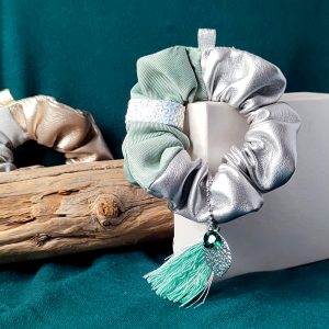 🇫🇷 Mermaid Magic Reef Green/Silver- Scrunchie-bijou personnalisable by Oräkhova